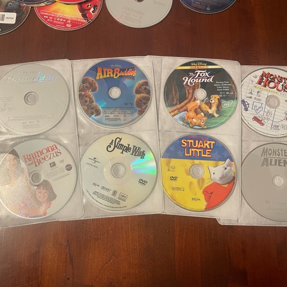 Bundle 17 children’s movies DVDs Disney & more Stuart little fox hound E.T. - Picture 2 of 2